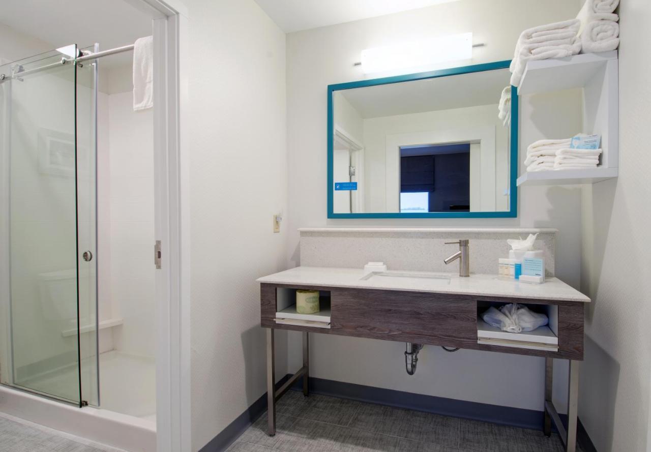 Hampton Inn & Suites Boston/סטאוטון מראה חיצוני תמונה