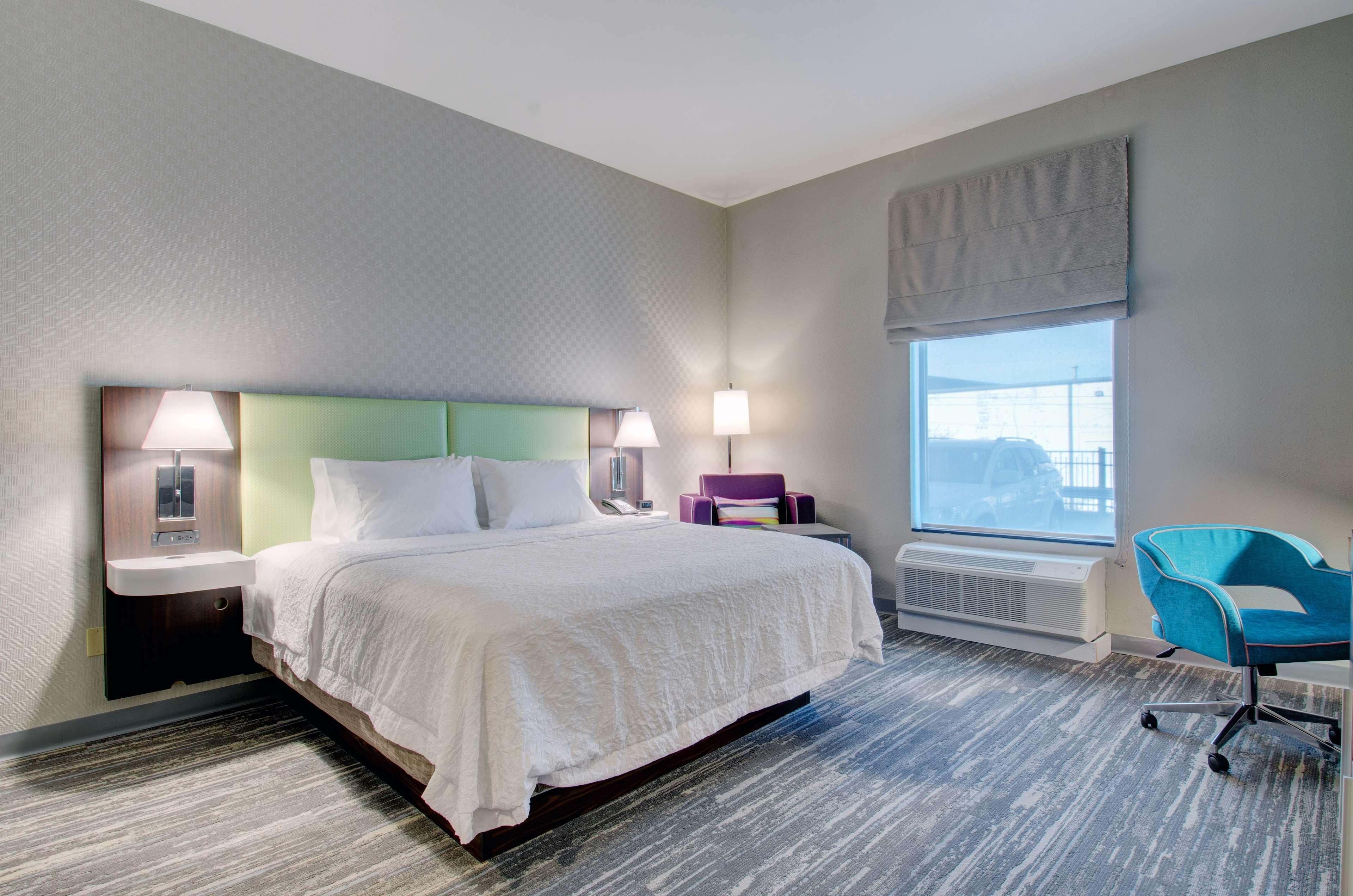 Hampton Inn & Suites Boston/סטאוטון מראה חיצוני תמונה