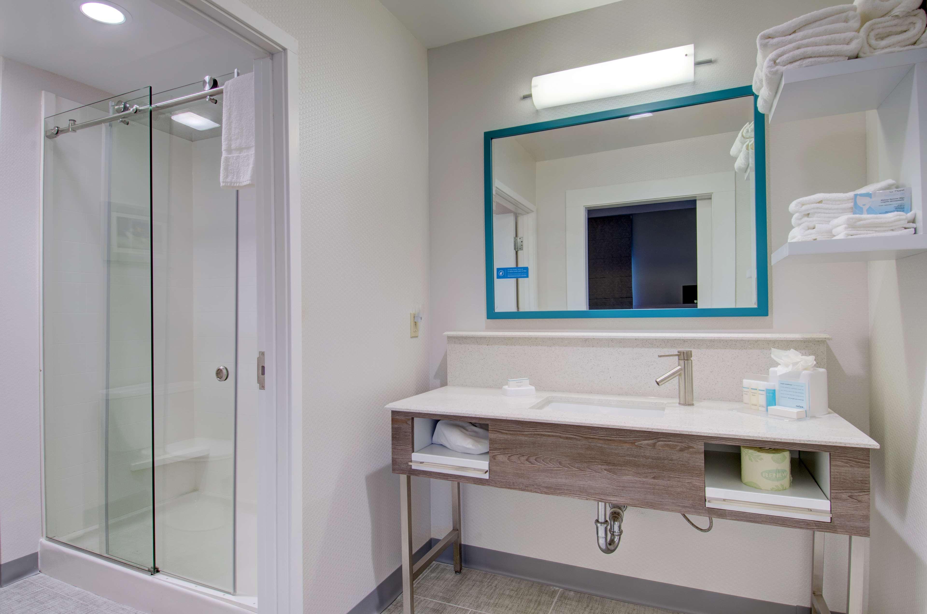 Hampton Inn & Suites Boston/סטאוטון מראה חיצוני תמונה