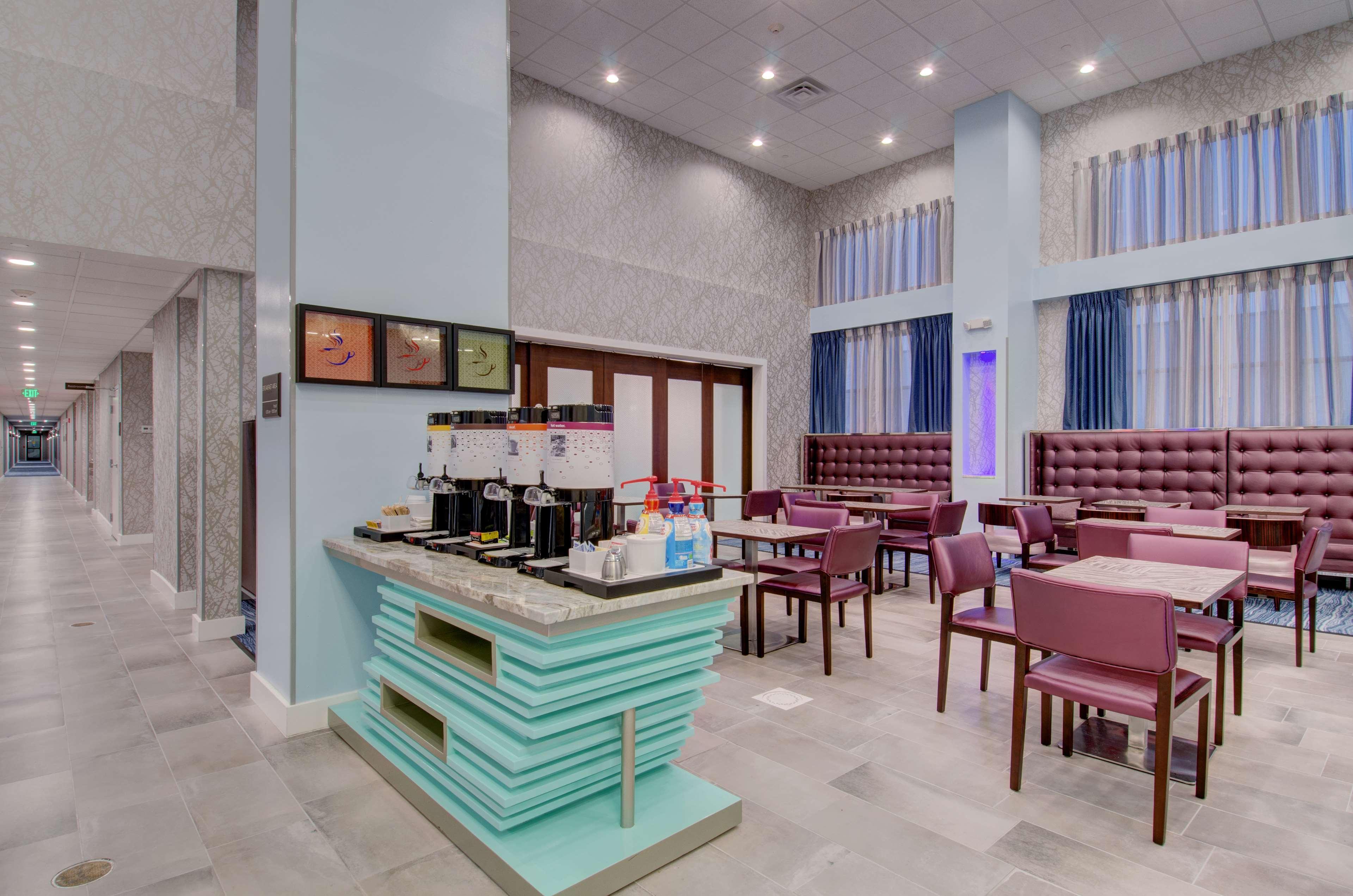Hampton Inn & Suites Boston/סטאוטון מראה חיצוני תמונה
