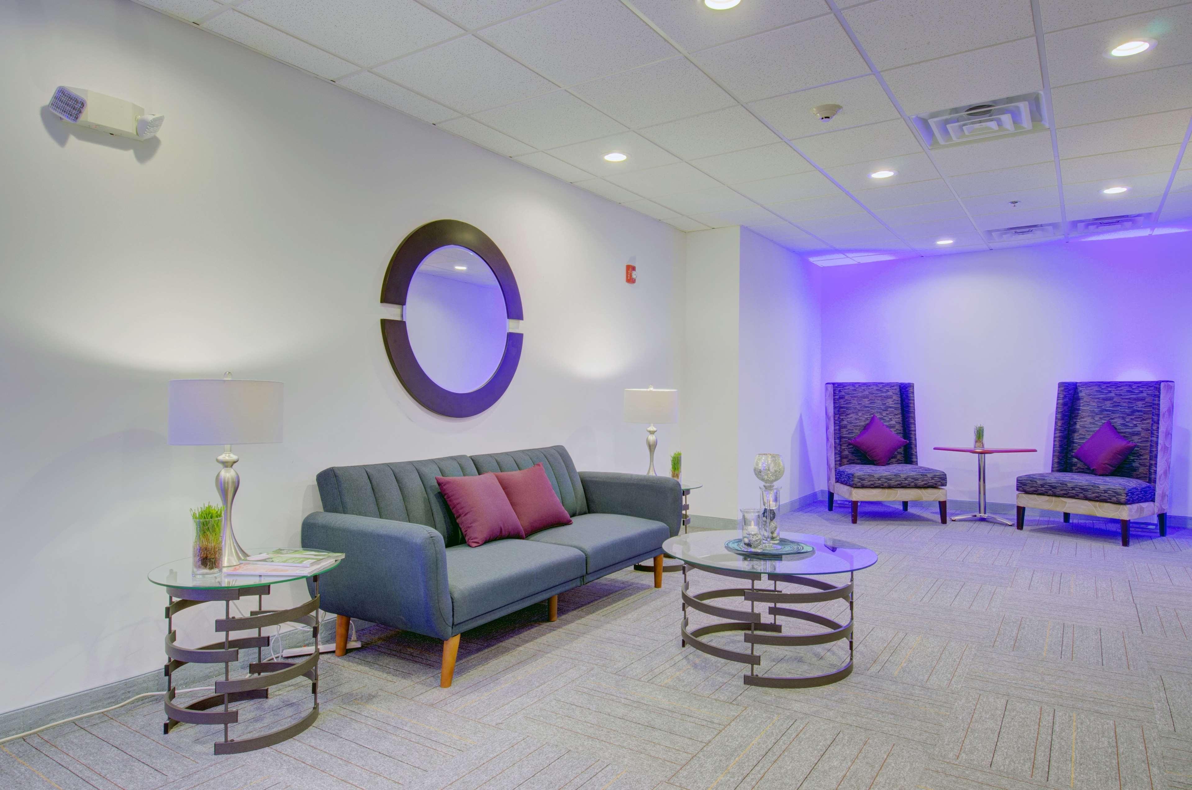 Hampton Inn & Suites Boston/סטאוטון מראה חיצוני תמונה