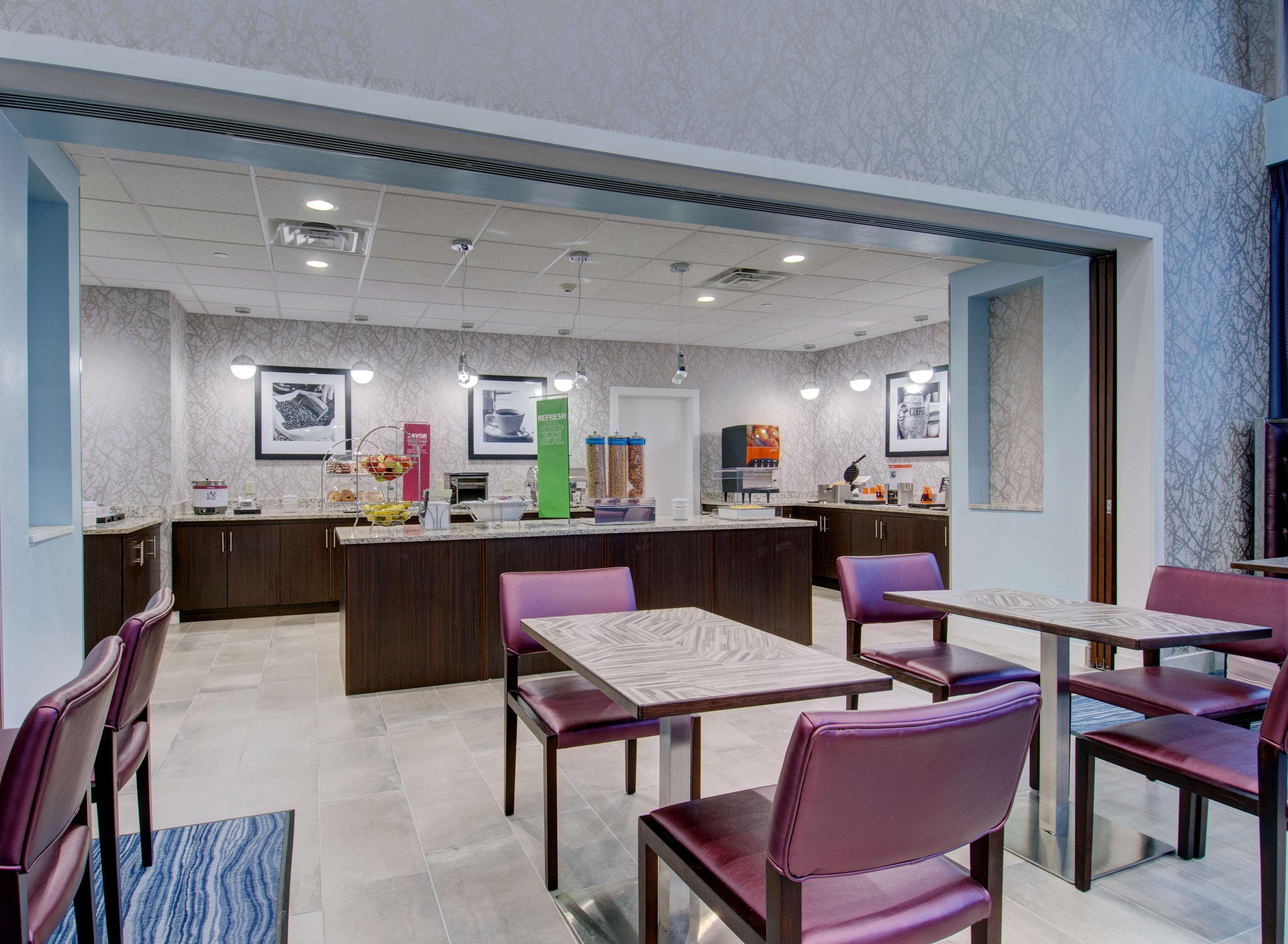 Hampton Inn & Suites Boston/סטאוטון מראה חיצוני תמונה
