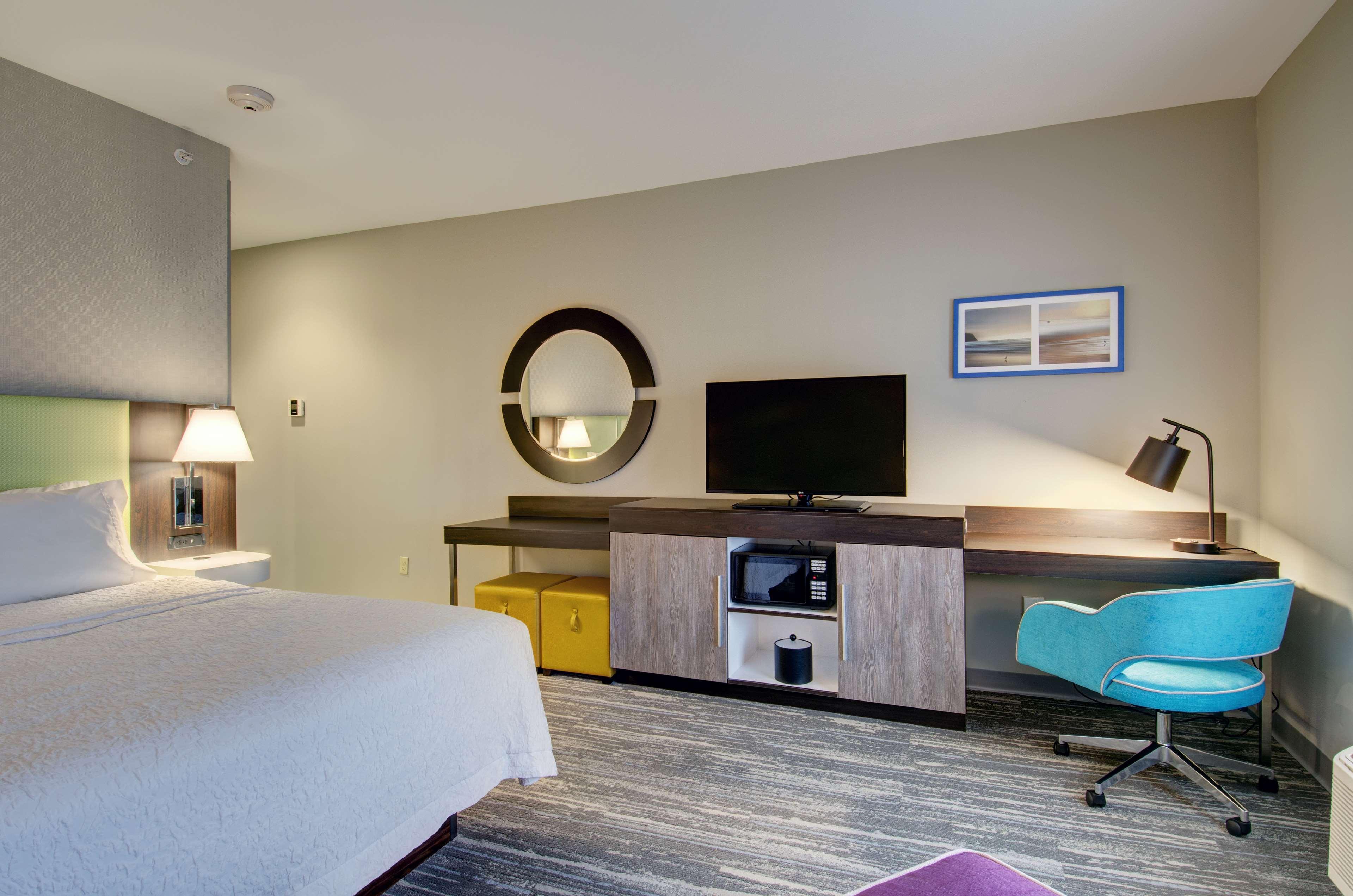 Hampton Inn & Suites Boston/סטאוטון מראה חיצוני תמונה