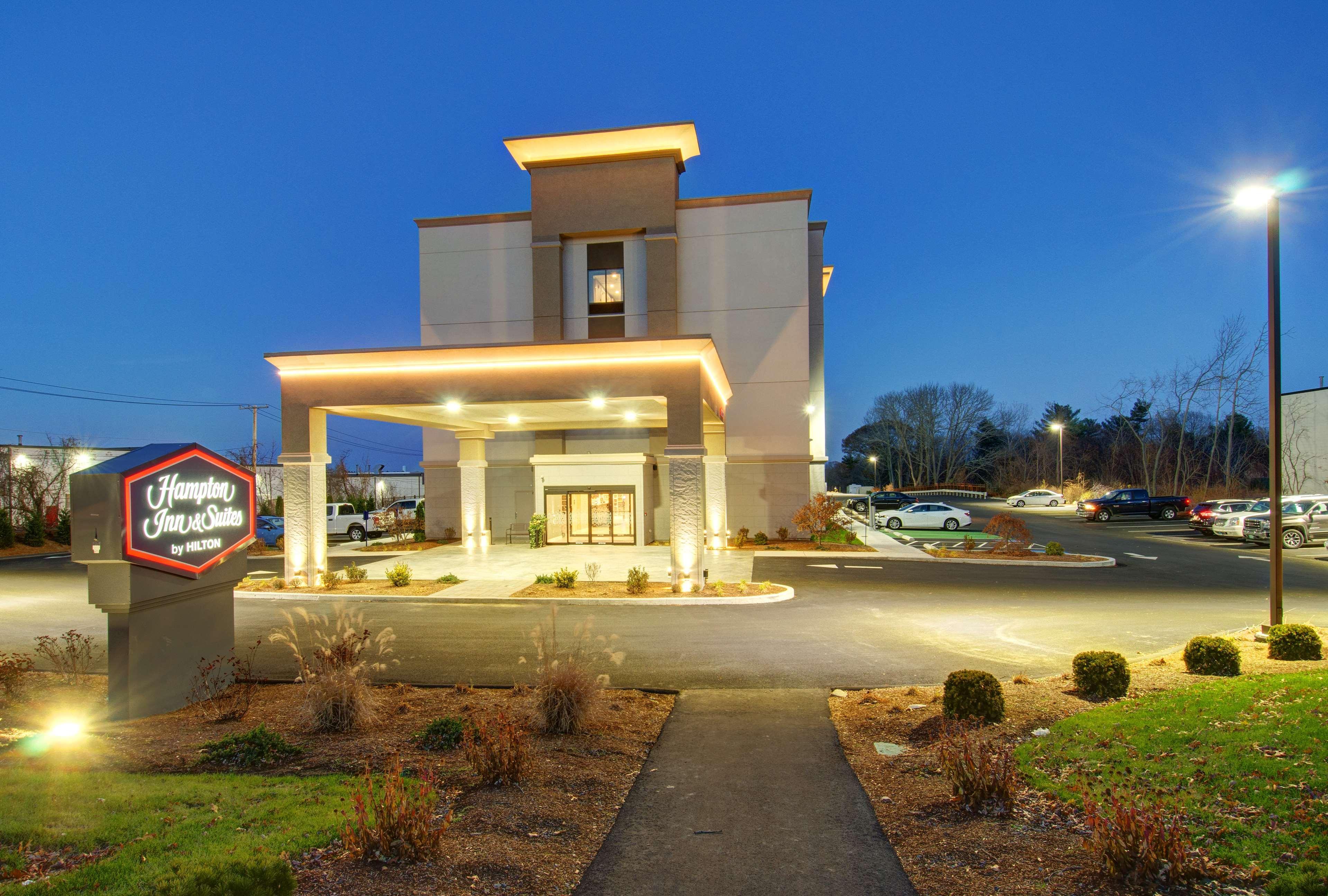 Hampton Inn & Suites Boston/סטאוטון מראה חיצוני תמונה