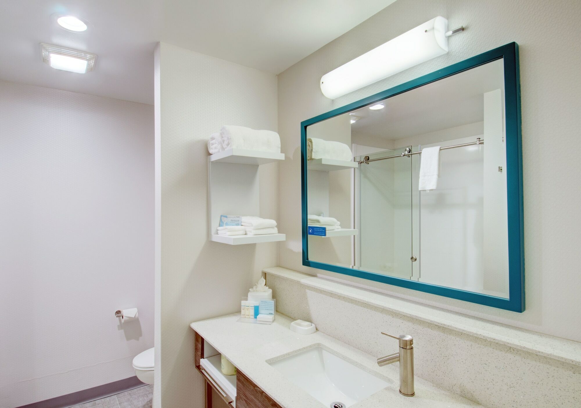 Hampton Inn & Suites Boston/סטאוטון מראה חיצוני תמונה